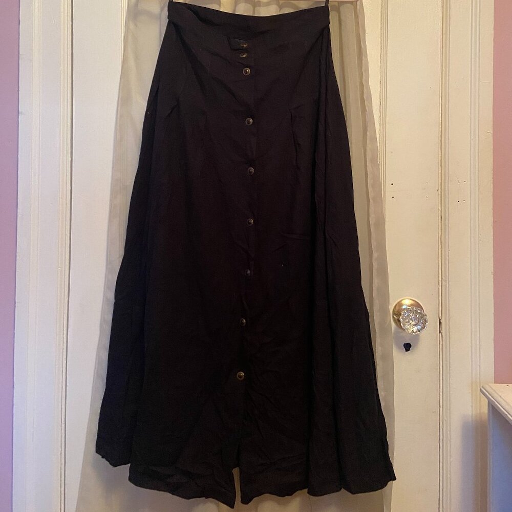 Hunters Run black button down maxi skirt, size 10, vintage!